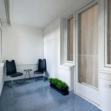 Milano Hostel *