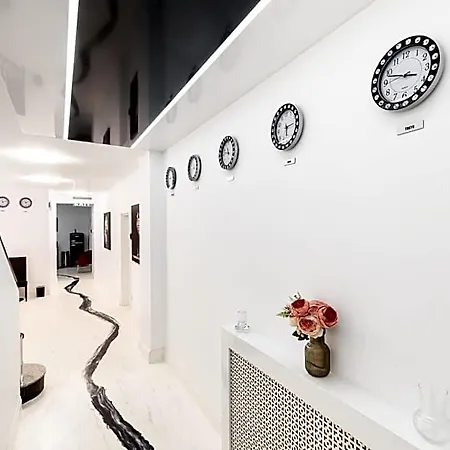 Milano Hostel *
