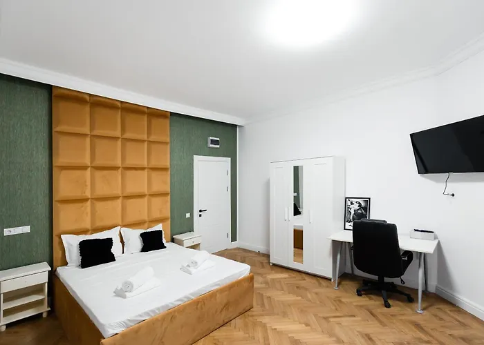 Milano Hostal