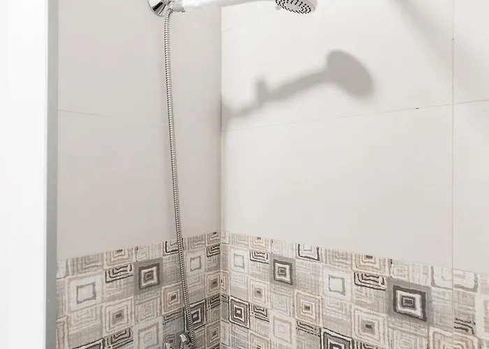 Milano * Бухарест