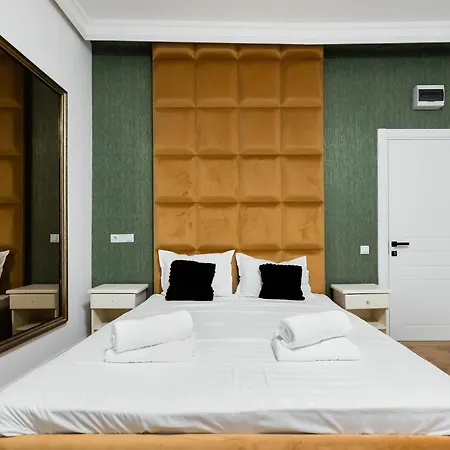 Milano Hostel *